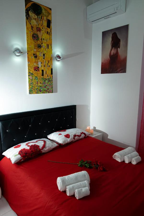 Roma Castel Nepi Home Near Colosseo Bagian luar foto