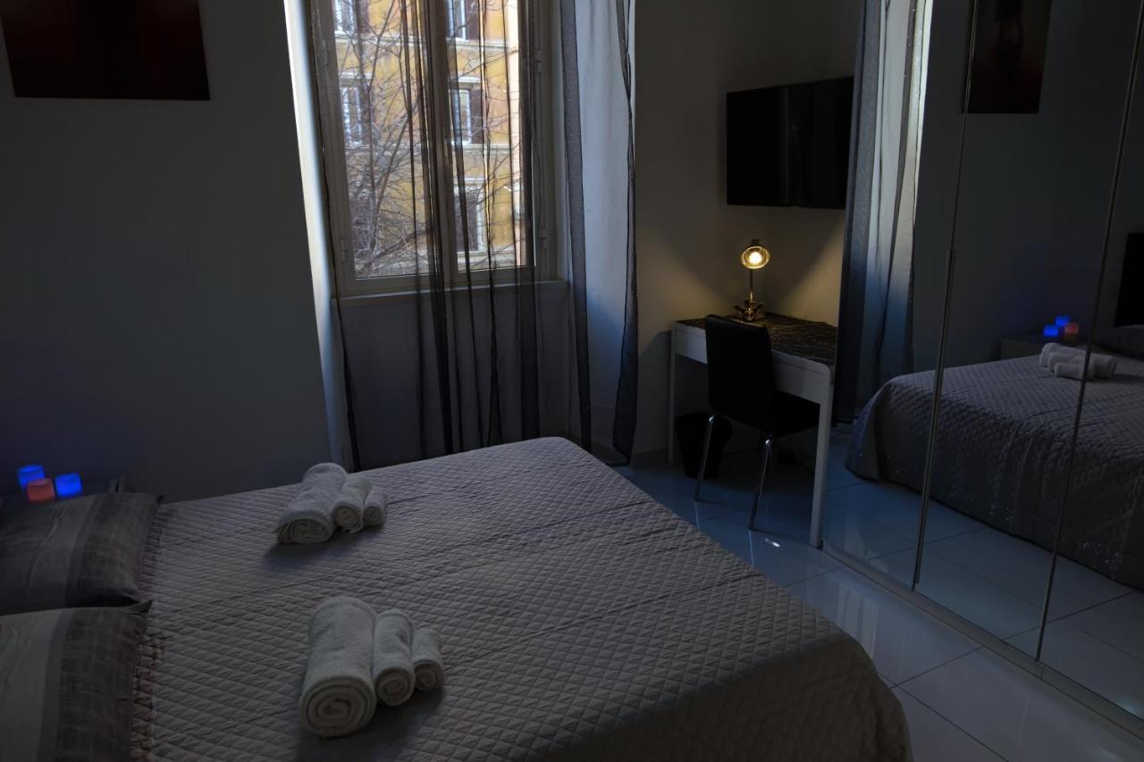 Roma Castel Nepi Home Near Colosseo Bagian luar foto